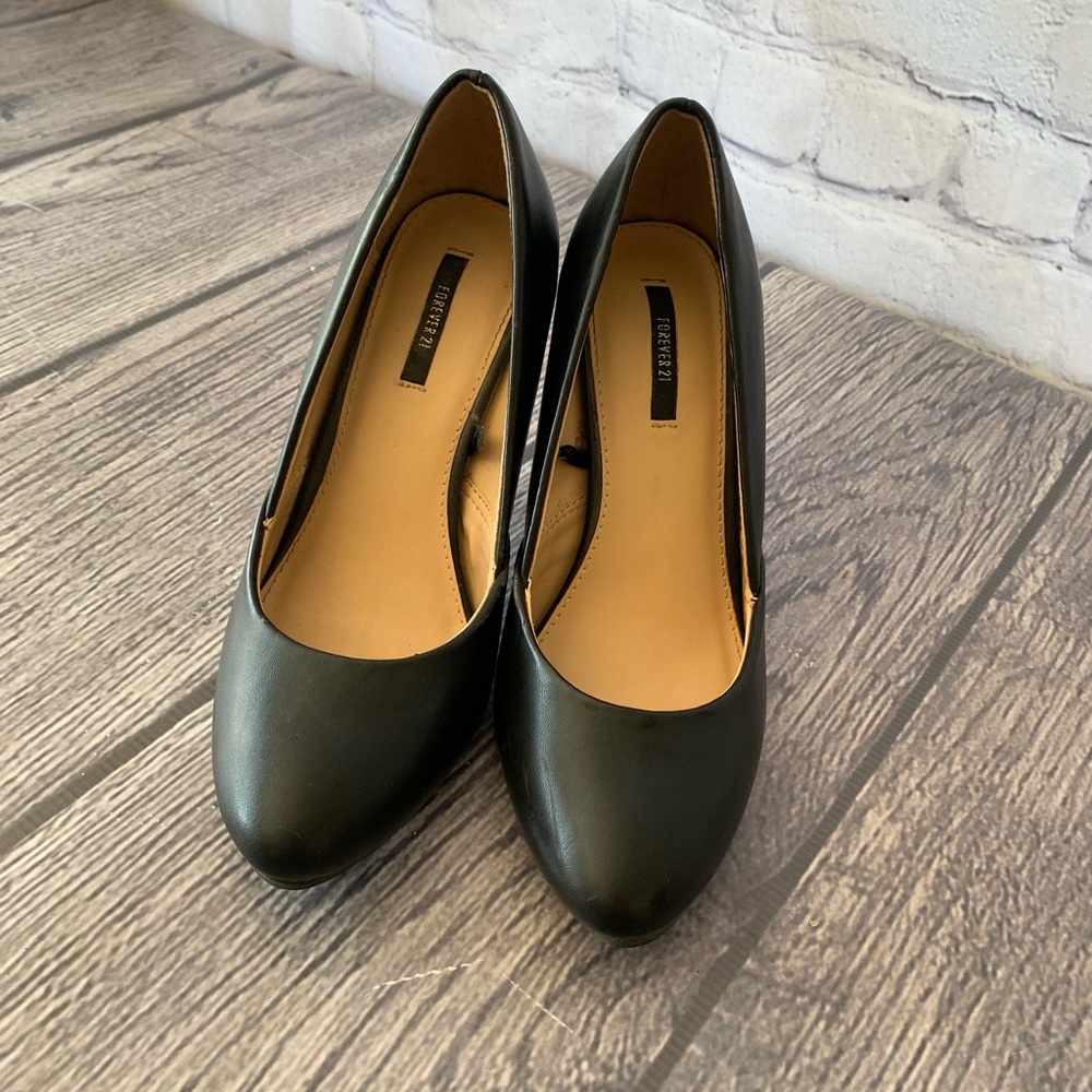 Forever 21 Black Pump Heels